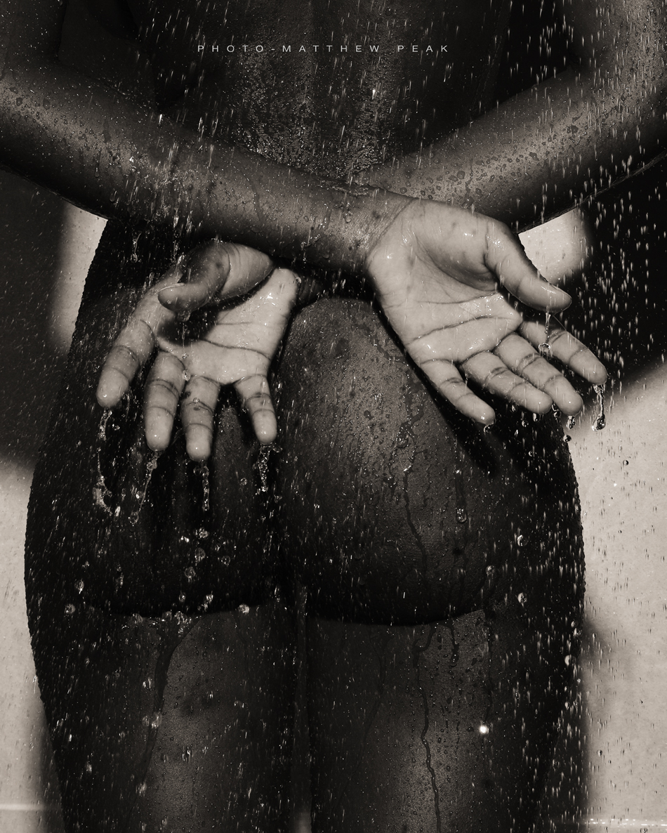 Shasta Wonder – ses1: Shower Nudes